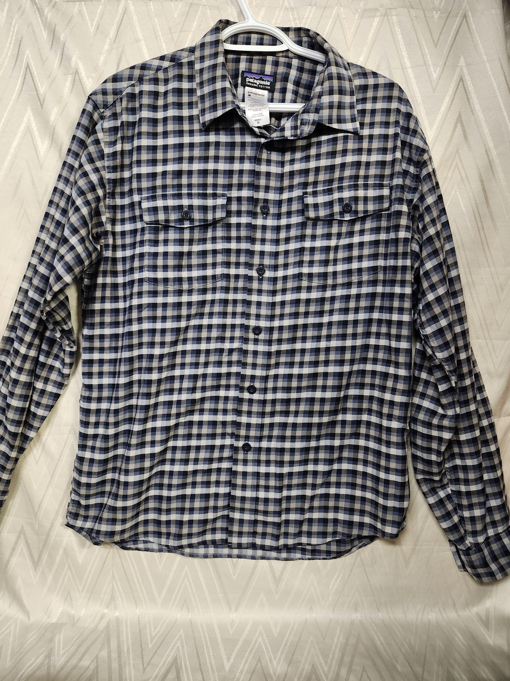 Patagonia Blue and White Plaid Long-Sleeve Button-Down Shirt